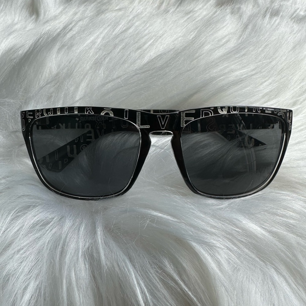 EUC QuickSilver Mens Sunglasses 🕶️